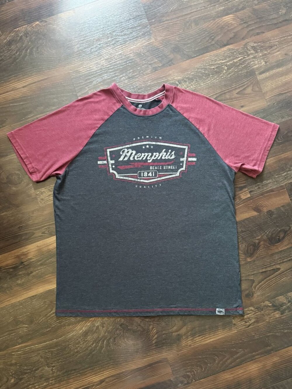 Memphis, Beale Street Raglan Baseball T-Shirt
